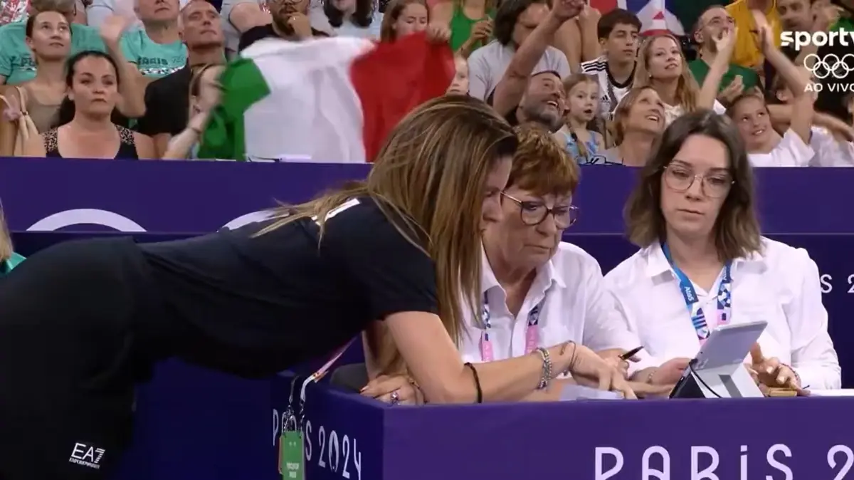 Claudia Mancinelli catapultó su popularidad luego de un reclamo de puntos ante las juezas, esto con la intención de favorecer a su entrenada Sofia Raffaeli.