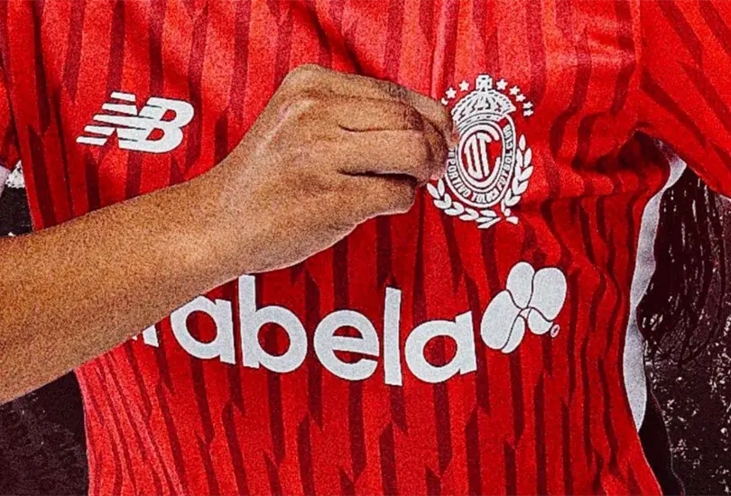 El equipo hizo una de las grandes contrataciones de la temporada y la anunci&oacute; por todo lo alto.