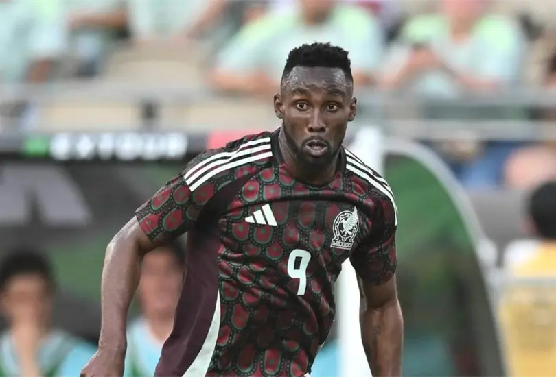 Juli&aacute;n Qui&ntilde;ones lanza dardo en contra de Jaime Lozano por su forma de dirigir la selecci&oacute;n