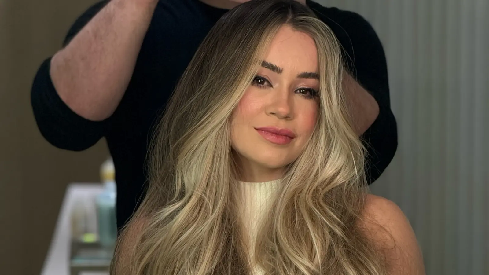 Con pocas posibilidades de trabajar, comenzó a crear contenido de distintos tipos.