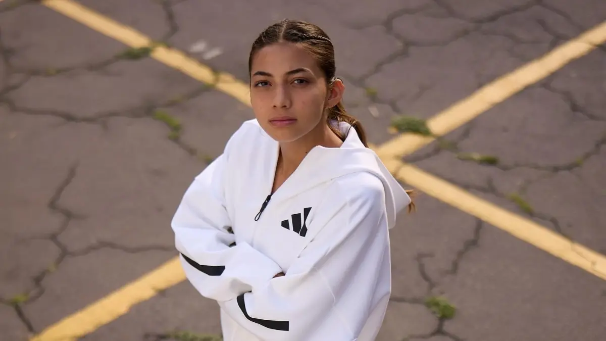 A sus 17 años ya cuenta con experiencia dentro de la Liga MX Femenil con América, sumando en su palmarés el título del Clausura 2023.