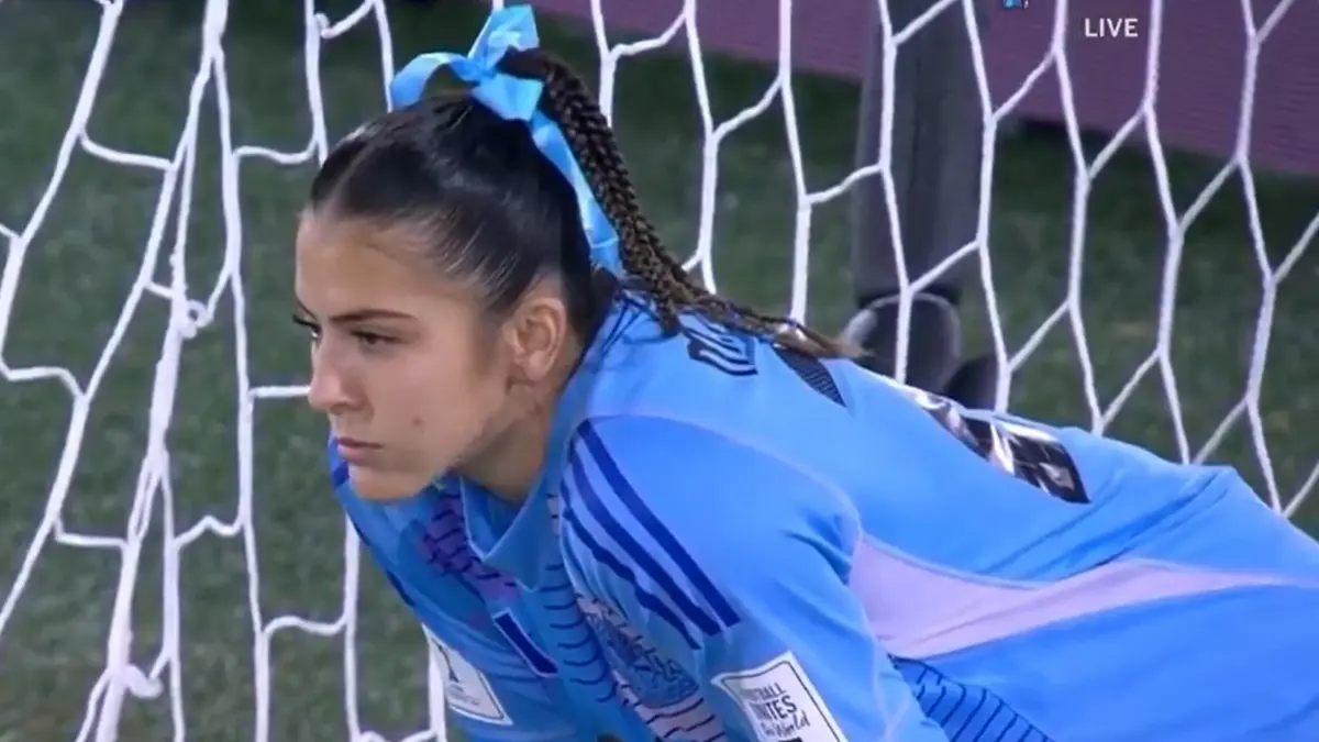 Entró de cambio en el segundo tiempo extra de los Octavos de Final vs Estados Unidos, esto tras la lesión de Renatta Cota.