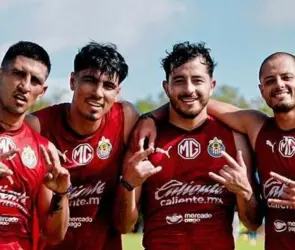 Erick Gutiérrez culpa a Chivas de no entender el estilo de juego del Chicharito