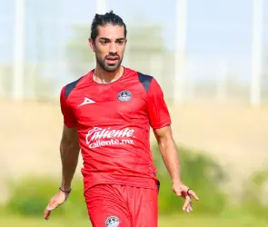 Rodolfo Pizarro exhibe a la mafia dentro del AEK Atenas tras salir del club