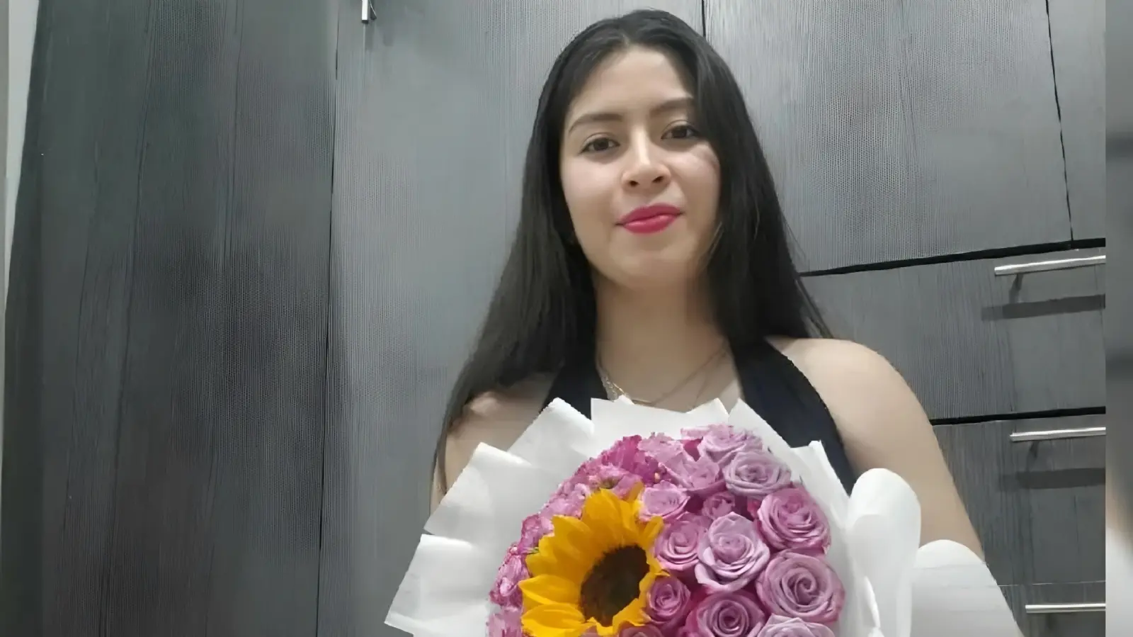 No pas&oacute; mucho tiempo para que aficionados dieran con su identidad.