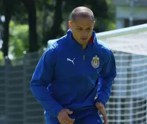 Chicharito: ¿Vestidor roto? Futbolistas de Chivas mandan mensajes tras su nueva lesión