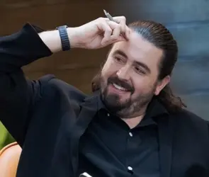 Amaury Vergara lanza indirecta ¿a Chicharito? tras mal paso de las Chivas