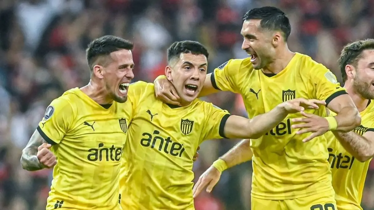 Varios exfutbolistas que no rindieron en la Liga MX, consiguieron un hito histórico con el Peñarol al eliminar de la Libertadores al Flamengo.