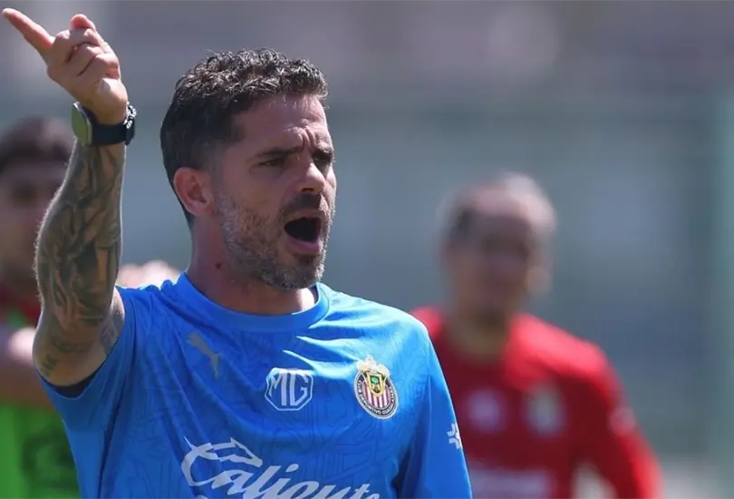 Fernando Gago podr&iacute;a salir de Chivas este diciembre