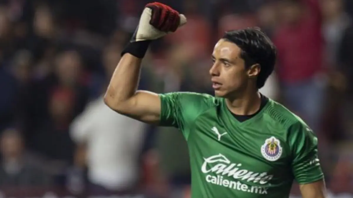 Jos&eacute; Antonio Rodr&iacute;guez. Otro rojiblanco que lleg&oacute; hasta el inter&eacute;s del f&uacute;tbol en Europa fue &acute;To&ntilde;o&acute; Rodr&iacute;guez, quien pudo haber llegado a la Ligue 1 de Francia con OGC Niza o FC Sochaux. Finalmente, ninguno de los dos conjuntos tuvo un mayor acercamiento ni negociaci&oacute;n con Chivas y el arquero se qued&oacute; en territorio tapat&iacute;o.