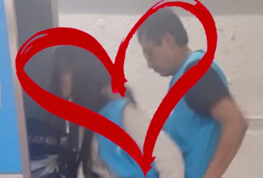 La pareja del Metro de la CDMX se ha viralizado.