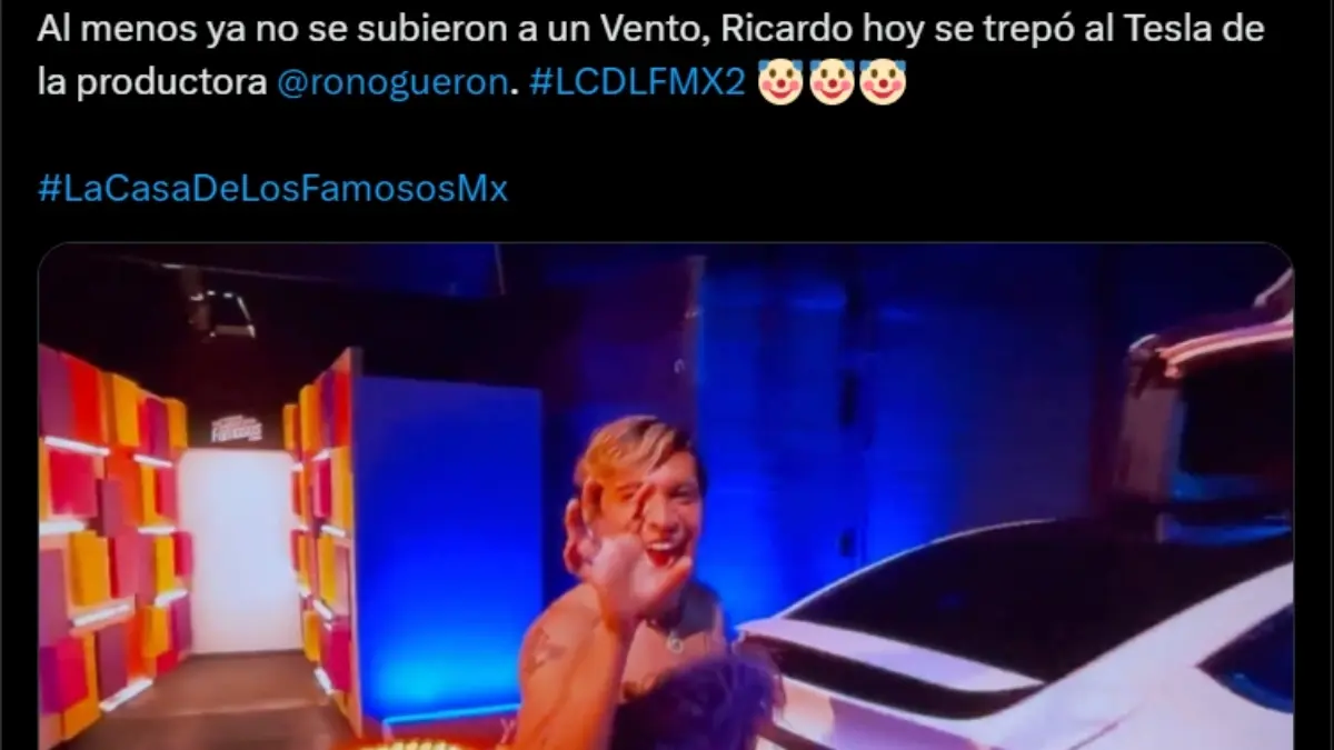 Un Tesla fue el encargado de recoger a Ricardo Peralta de La Casa de los Famosos, esto con el patrocinio recién retirado.