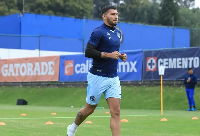 Juan Escobar ha vuelto a los entrenamientos con Cruz Azul