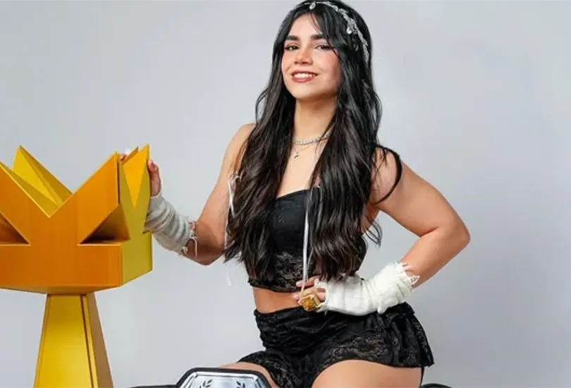 Alana Flores llama la atención en sus streams Alana Flores llama la atención en sus streams