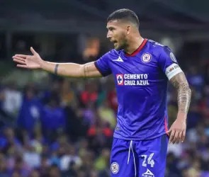 Juan Escobar rompe el silencio y se disculpa con afición de Cruz Azul