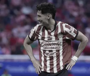 La razón por la que Chivas busca retener al Chiquete Orozco