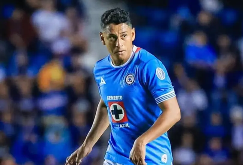 Luis Romo dejar&iacute;a Cruz Azul en contra de su voluntad