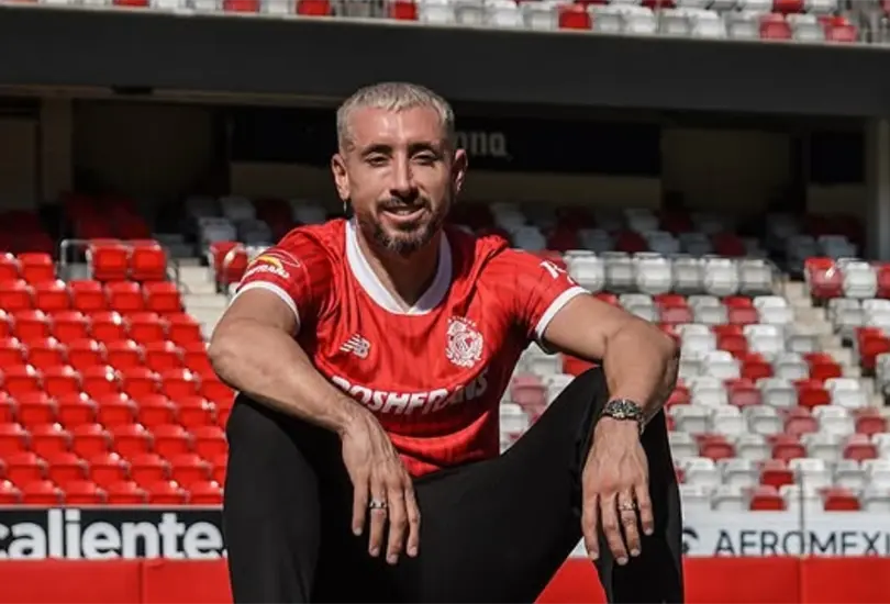 H&eacute;ctor Herrera tendr&aacute; que cumplir una sanci&oacute;n antes de debutar con Toluca