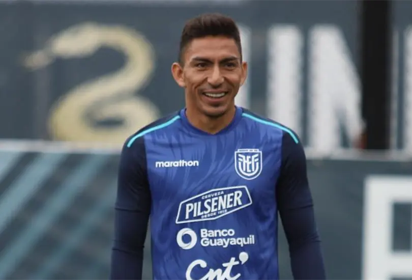 &Aacute;ngel Mena qued&oacute; sorprendido con lo que dicen sobre &eacute;l