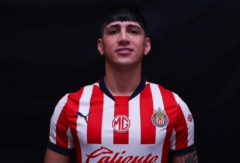 Alan Pulido estar&iacute;a muy cerca de dejar a Chivas