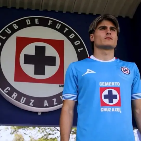 Cruz Azul se burla de Chivas con la presentación de Luka Romero