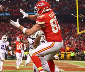 Travis Kelce rompe enorme récord en playoffs de la NFL