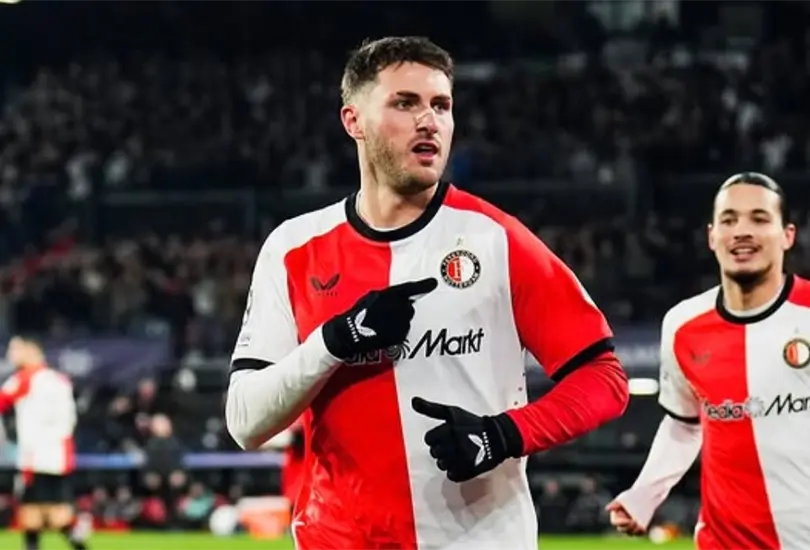 Santiago Giménez ha vuelto a brillar con el Feyenoord Santiago Giménez ha vuelto a brillar con el Feyenoord