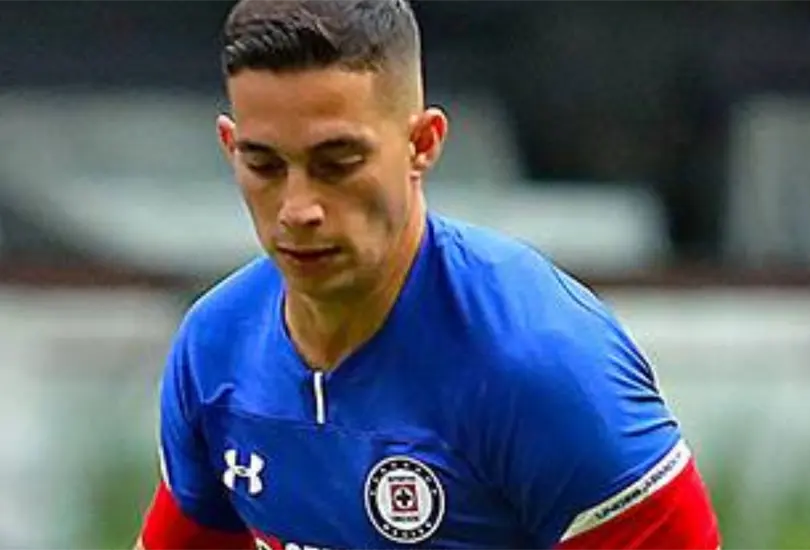 Iv&aacute;n Marcone no se olvida de Cruz Azul