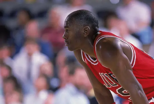 Para muchos analistas y expertos, Michael Jordan es el mejor jugador de baloncesto. El debate siempre está en el tapete