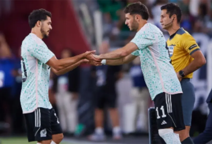 Henry Mart&iacute;n, Santiago Gim&eacute;nez y Ra&uacute;l Jim&eacute;nez buscan la titularidad en la Selecci&oacute;n Mexicana