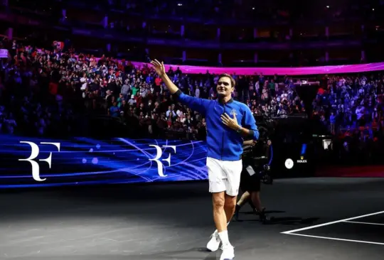 Federer comenzó a jugar tenis a una edad temprana y rápidamente demostró su talento