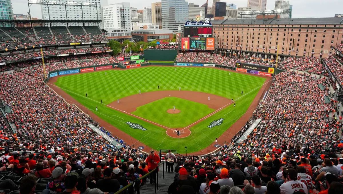  El Oriole Park at Camden Yards es considerado uno de los estadios más bellos y emblemáticos de la MLB 