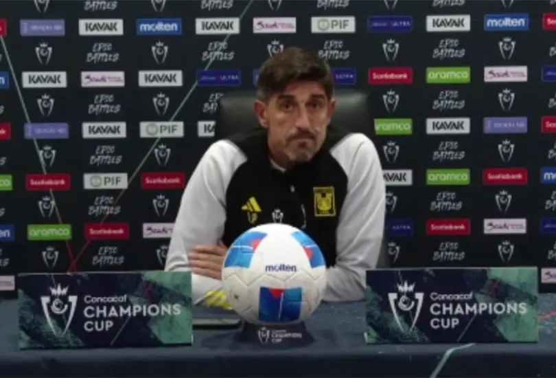 Veljko Paunovic perdi&oacute; el control en plena rueda de prensa
