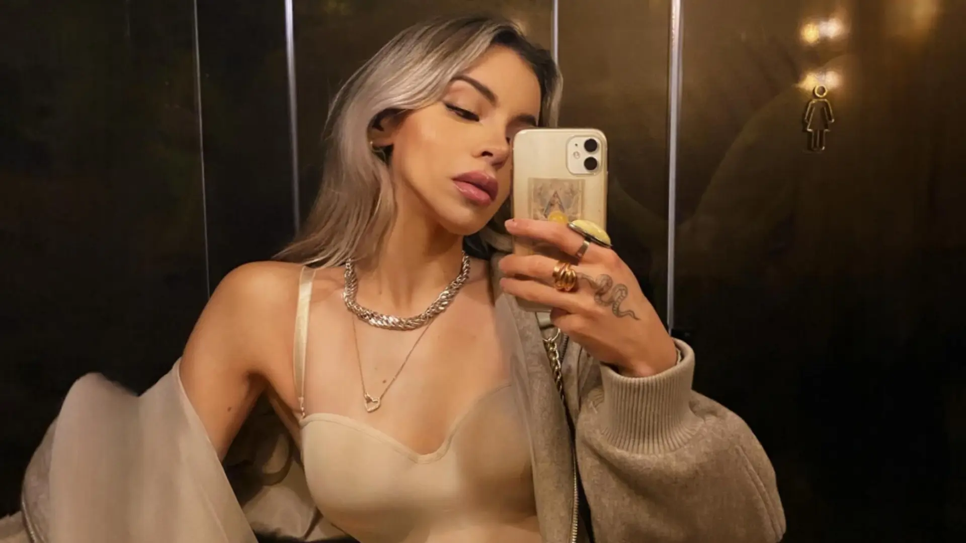 Instagram - Alejandra Guadarrama