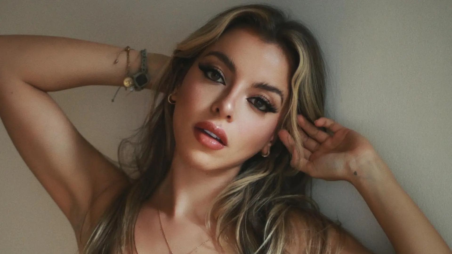 Instagram - Alejandra Guadarrama