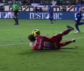 Pau López debuta con terrible error en el León vs Toluca