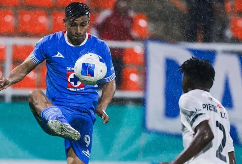 Cruz Azul remat&oacute; los boletos para su partido contra Real Hope