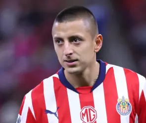 Piojo Alvarado se iría de Chivas y los equipos interesados