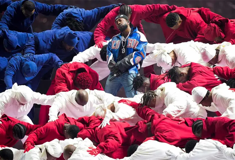 La actuaci&oacute;n de Lamar fue aclamada por su energ&iacute;a y narrativa