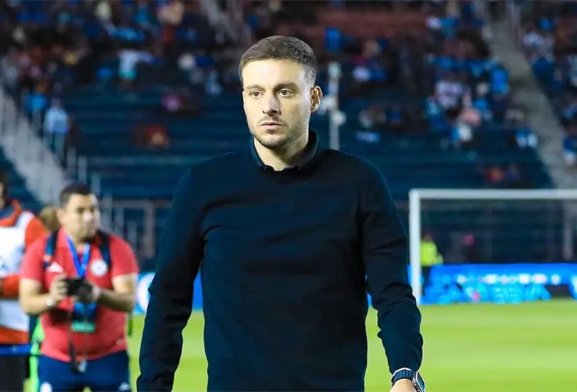 Mart&iacute;n Anselmi tuvo una pol&eacute;mica salida de Cruz Azul