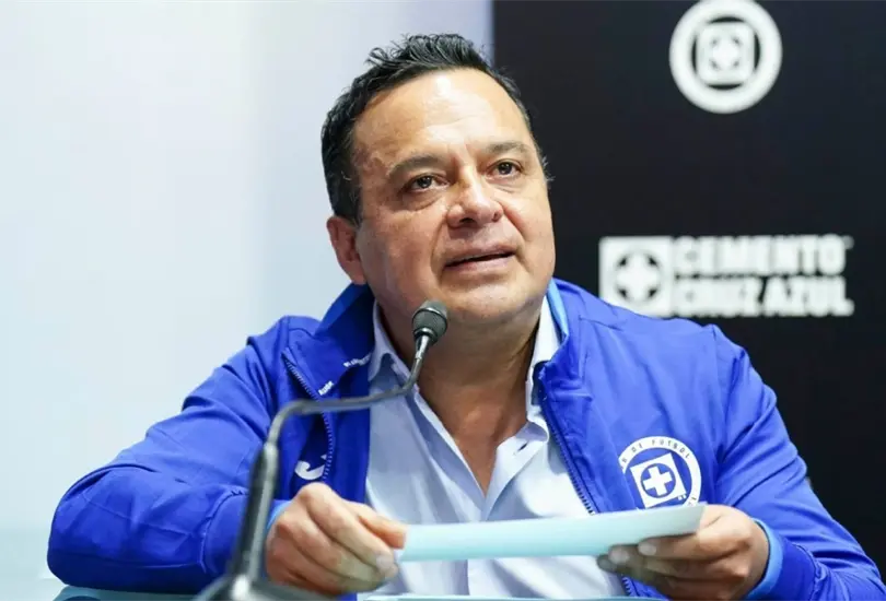 V&iacute;ctor Vel&aacute;zquez estar&iacute;a metido en un problema legal con el SAT