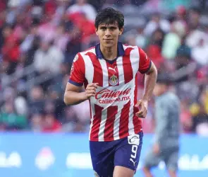 Chivas rescata a JJ Macías en medio de los rumores sobre su retiro