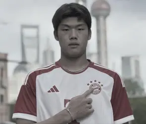 Futbolista sufre muerte cerebral tras rodillazo en pleno juego