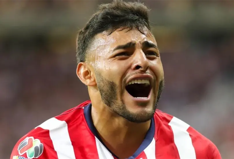 Alexis Vega señala a directivo que pidió su salida del equipo del Guadalajara Alexis Vega señala a directivo que pidió su salida del equipo del Guadalajara