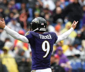 Justin Tucker es acusado de acoso hacia 16 masajistas