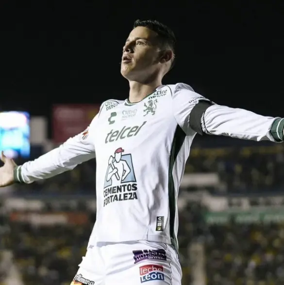 El gol de James Rodríguez al América en la CDMX (VIDEO)