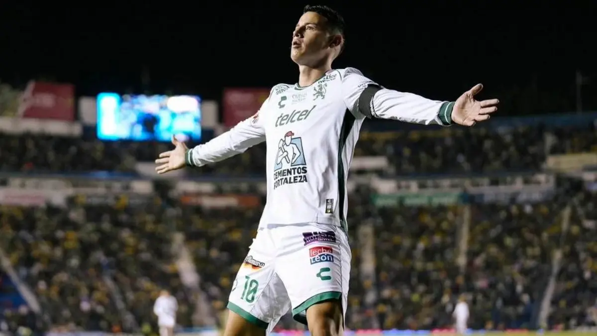  James Rodríguez festejando su gol ante el América 