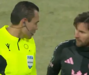 Concacaf castiga al Gato Ortiz por pedir autógrafo a Lionel Messi