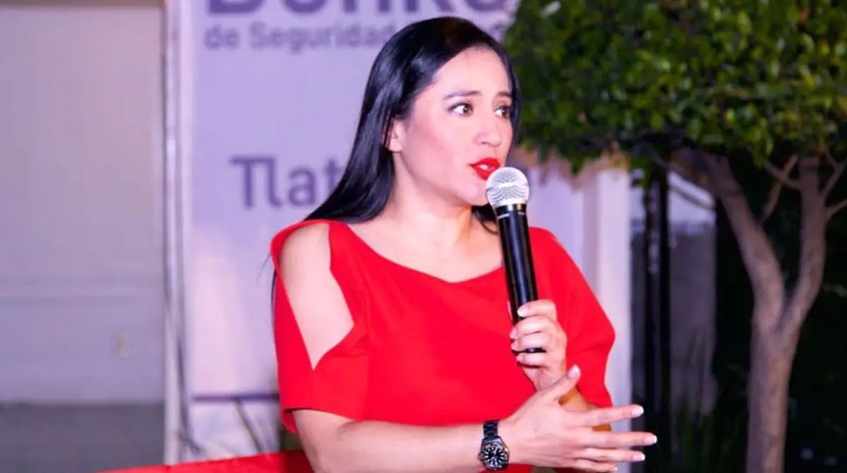 Además de los memes, no ha dado alguna otra postura al respecto.