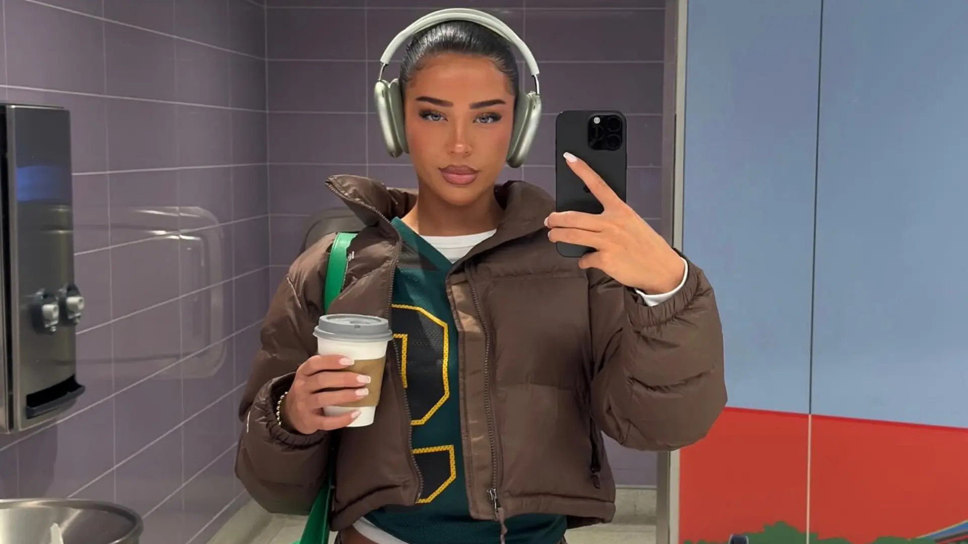 Debido a esto es que llamó mucho la atención verlo junto a su pareja.